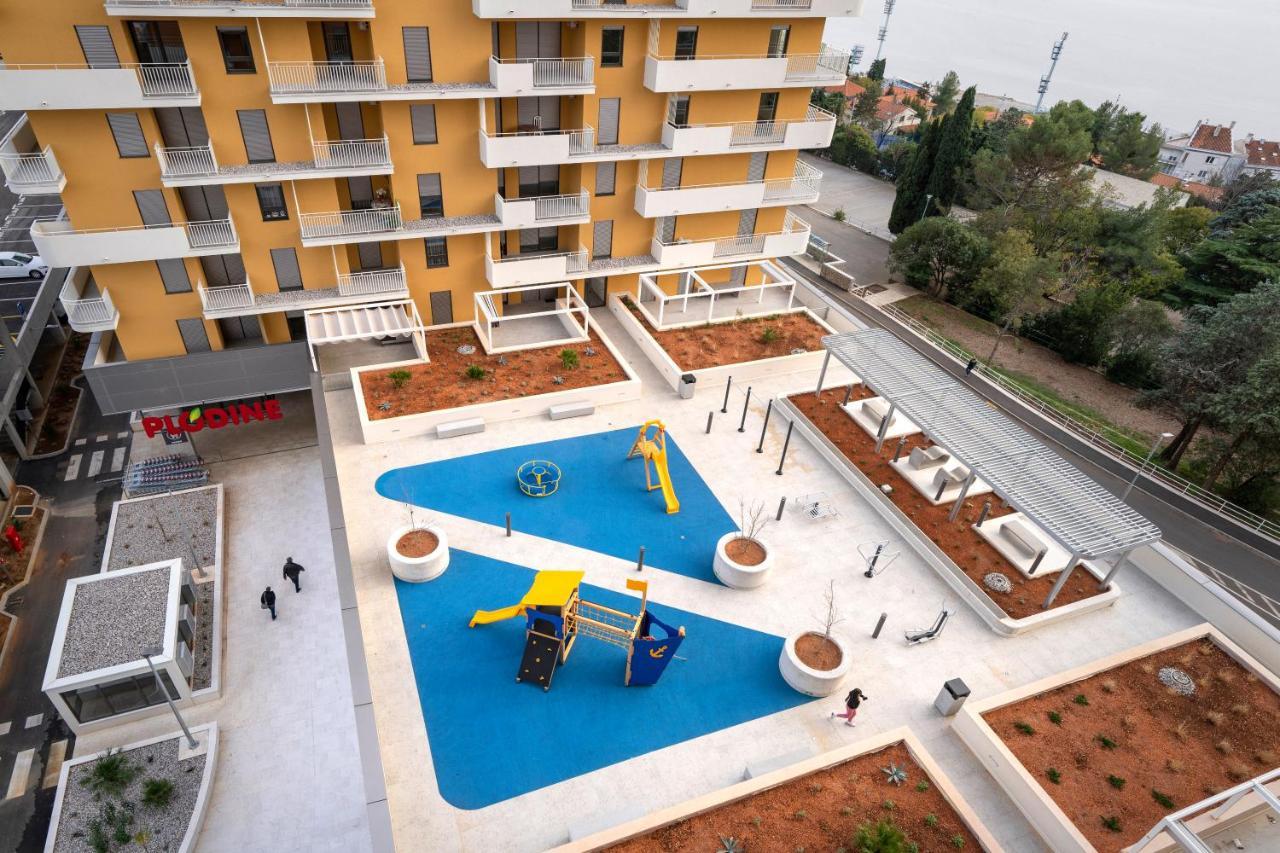 Mannequin: Sea View, Private Parking In The Garage Rijeka Exterior foto