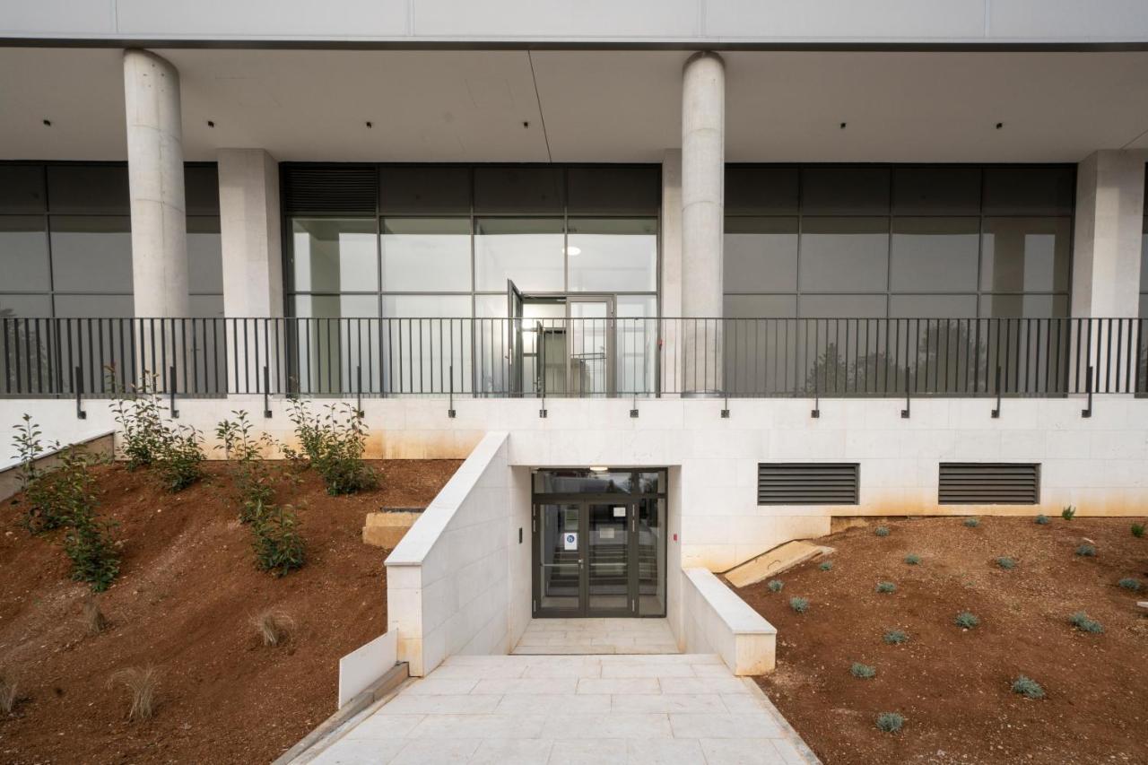 Mannequin: Sea View, Private Parking In The Garage Rijeka Exterior foto